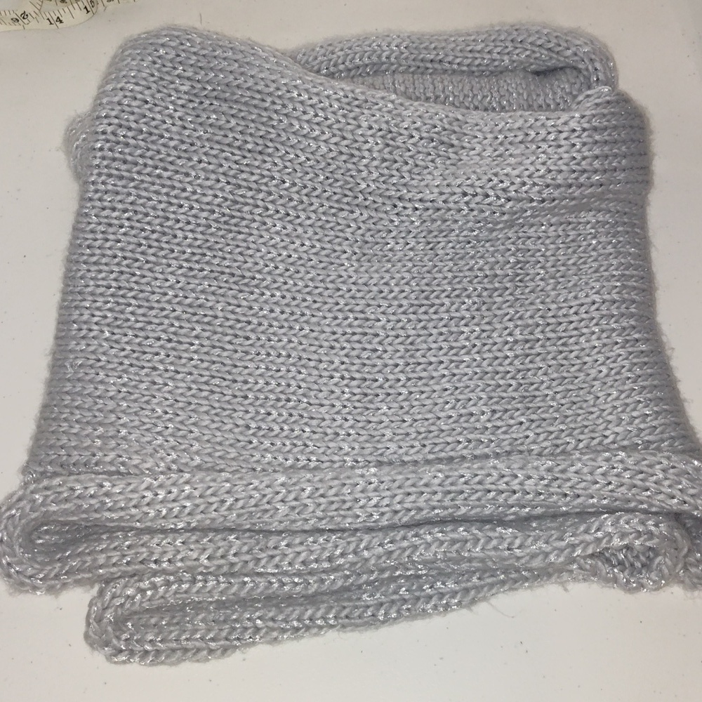 BCBGeneration Grey Mist Metallic Chunky Knit Infinity Loop Scarf - Picture 2 of 7